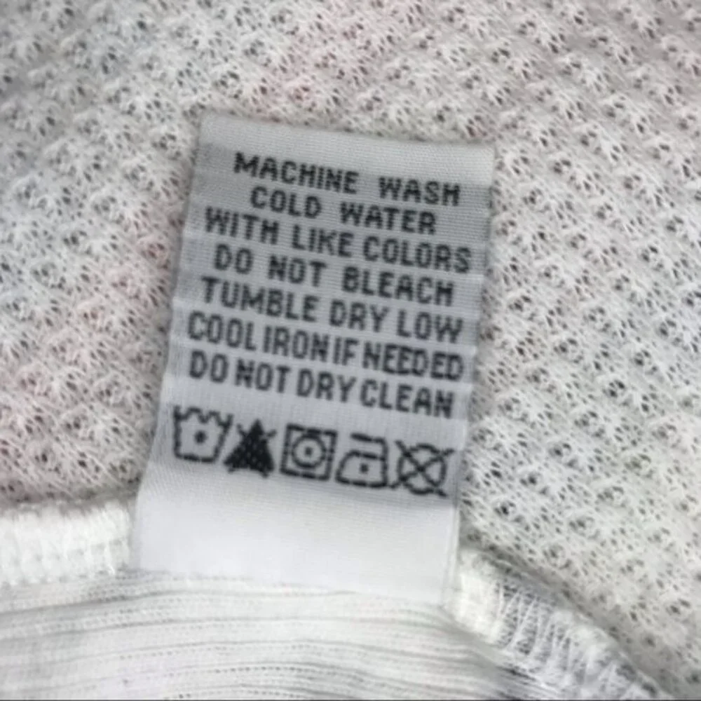 Jak & Rae ~ Star print v-neck thermal top - Picture 4 of 5